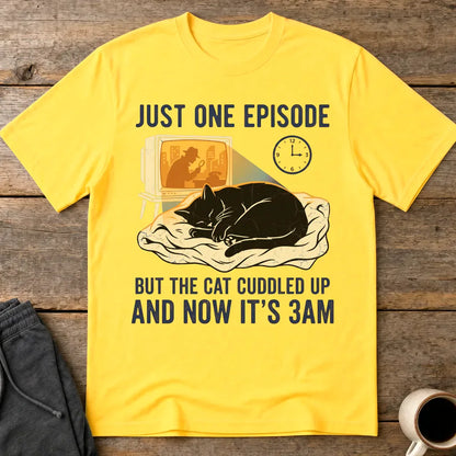 Late-Night Cat Cuddle Crime Binge T-Shirt - Daisy
