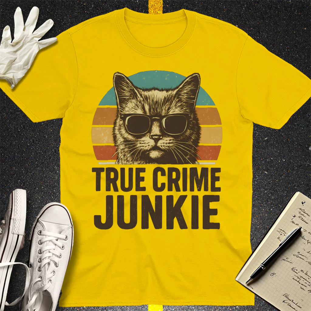 True Crime Junkie T-Shirt - Daisy