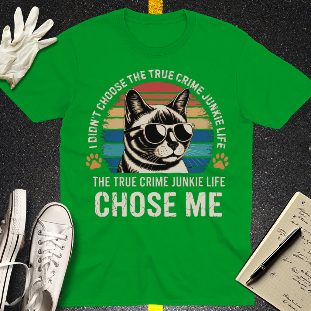True Crime Cat Vibes T-Shirt - Irish Green