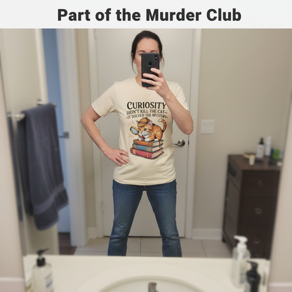 Curious Detective Cat T-Shirt_mirror_selfie