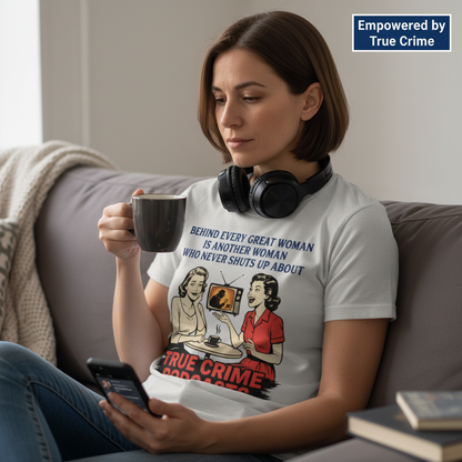 True Crime Podcast Chat Queens T-Shirt__use